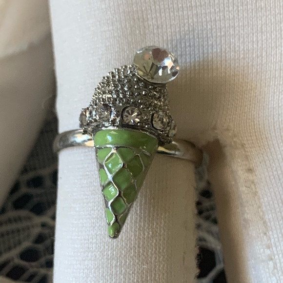 Ring ice cream cone green enamel with crystals adjustable - Picture 6 of 8